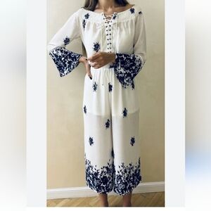 En Creme boho lace up peasant floral wide leg jumpsuit size XS